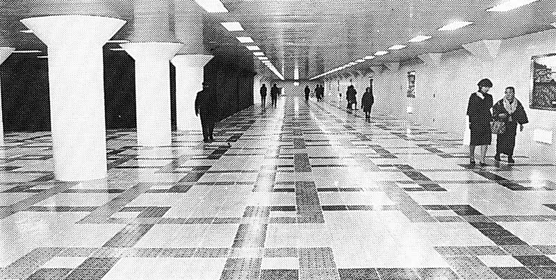 昭和55年（1980年）　福山駅前に地下道と駐車場を建設  